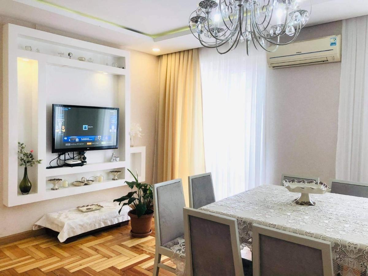 Apartment Near The Sea Batumi Exterior foto
